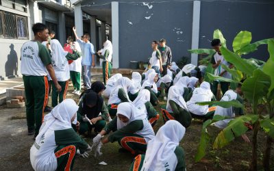 SMK Negeri 4 Kota Bekasi Adakan Gerakan Peduli dan Berbudaya Lingkungan Hidup